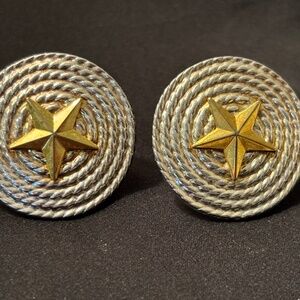 Premiere USA Star of Texas Silver and Gold Toned Clip On Earrings
